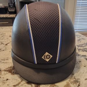 Charles Owen Leather Look w/ Custom Piping. 7 1/8 or 58cm